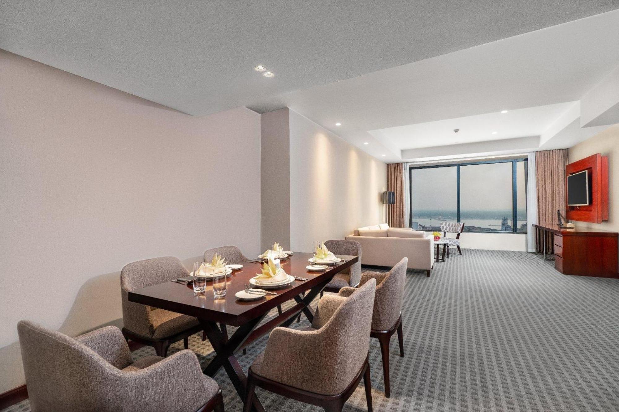 Yangon Thanlwin Hotel Экстерьер фото