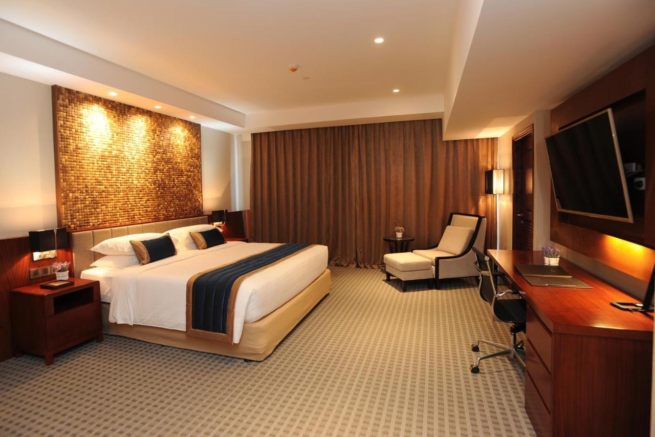 Yangon Thanlwin Hotel Экстерьер фото